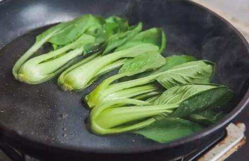 菠菜怎么做好吃 菠菜汤的做法18