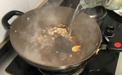 疙瘩汤怎么做 鸡蛋疙瘩汤的家常做法6