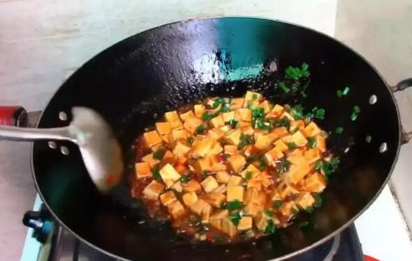 麻婆豆腐是哪个地方的菜 麻婆豆腐的简单家常做法8