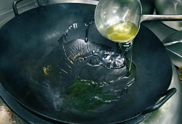 煎鱼怎么不粘锅的方法 煎鱼不粘锅的做法4