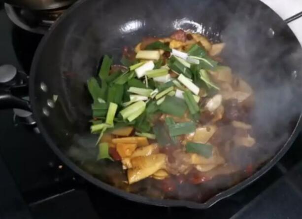 冬笋腊肉怎么做好吃 冬笋腊肉的做法9