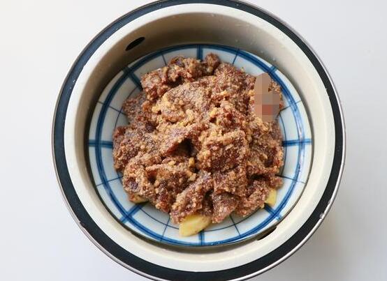 粉蒸肉怎么做 粉蒸肉的家常做法6