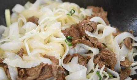 牛肉河粉9