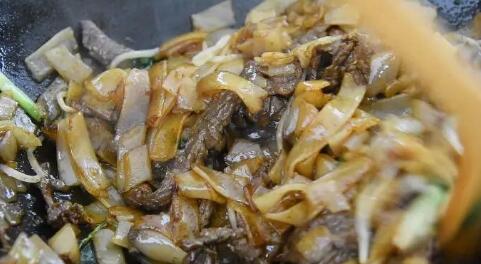 牛肉河粉10