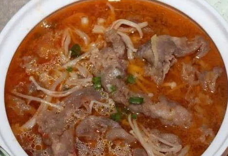 金针菇番茄肥牛锅7