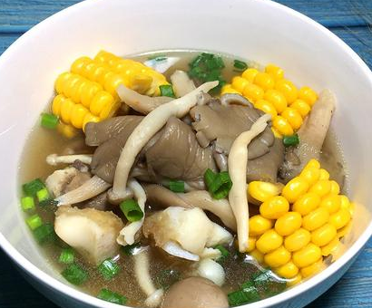 牛骨杂菇汤1