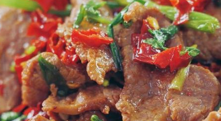 生爆牛肉1