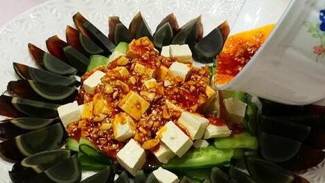 松花蛋拌豆腐5