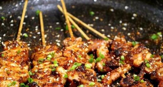 烤鱿鱼串11