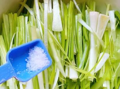 辣椒拌蒜白6