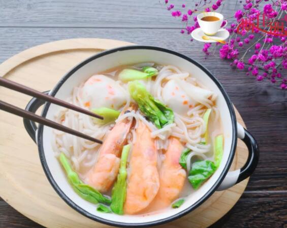煮海鲜米粉的做法4