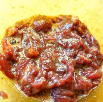 电饭锅版牛肉丼饭的做法7