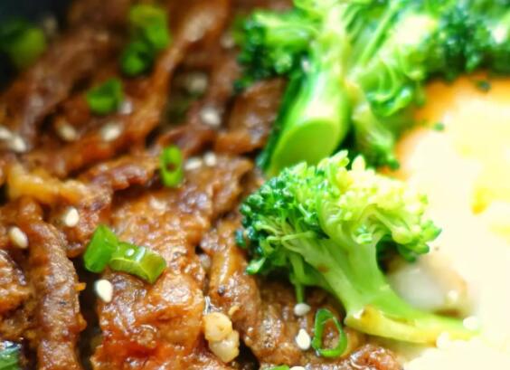 电饭锅版牛肉丼饭的做法11