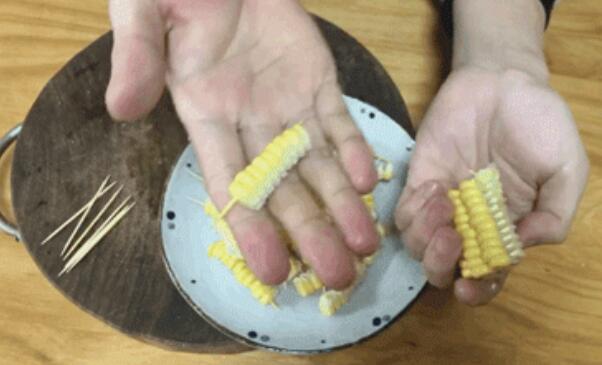 孜然牙签玉米串的做法4