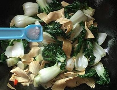 千张炒奶油白菜10