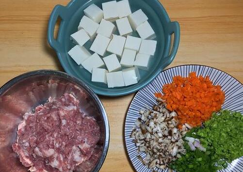 豆腐咸鸭蛋肉丸汤4