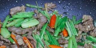 芹菜炒牛肉8