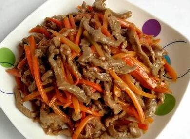 胡萝卜炒牛肉1