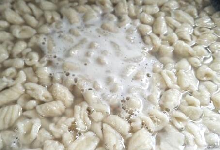 烩麻食10