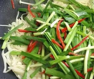 金针菇炒韭菜6
