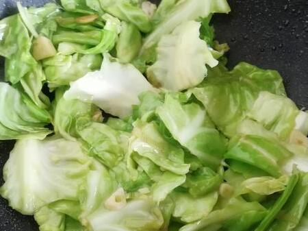 包菜炒油豆皮6