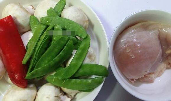 鸡胸肉炒口蘑2
