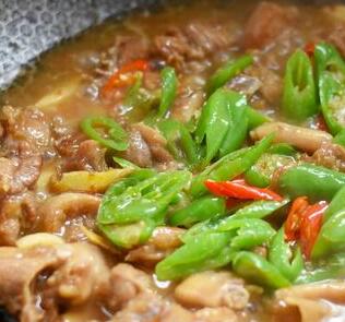 辣椒炒鸭肉8