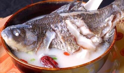 鲫鱼汤1