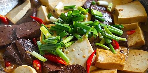 猪血炖豆腐9