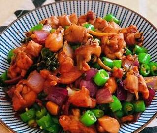 双椒煎鸡腿肉1