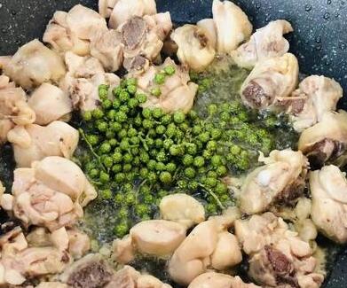 双椒煎鸡腿肉6