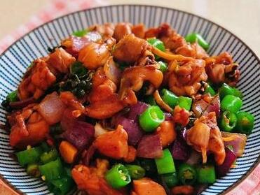 双椒煎鸡腿肉9