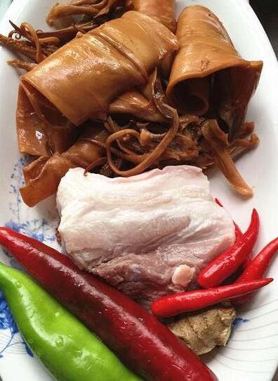 五花肉烧鱿鱼干5