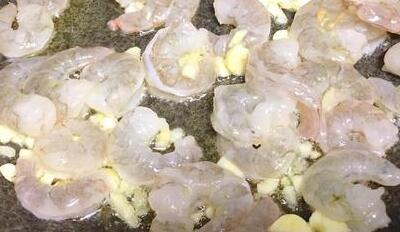 清炒芦笋虾仁7