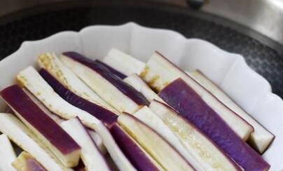 蒜末豆豉蒸茄子3