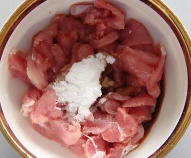 绿豆芽炒肉片3