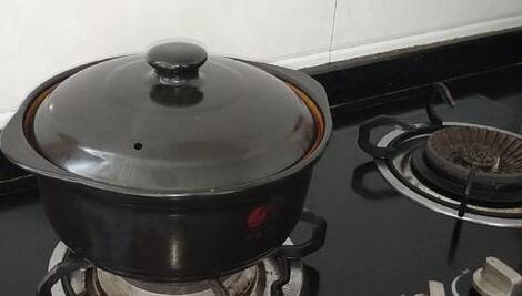 黄豆炖猪脚10