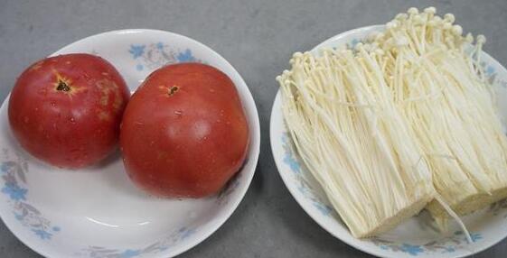 番茄金针菇汤1