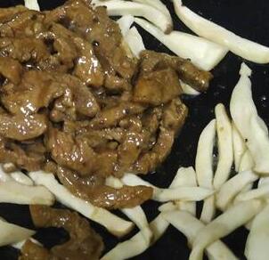 杏鲍菇炒黑椒牛肉9