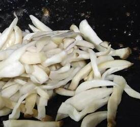 杏鲍菇炒黑椒牛肉8