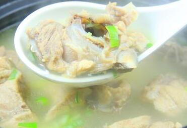 山药排骨汤1
