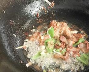 油豆腐炒肉片7