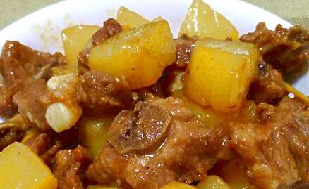 土豆焖排骨1