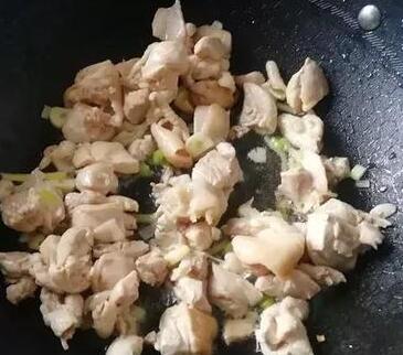 鸡腿肉烧土豆6