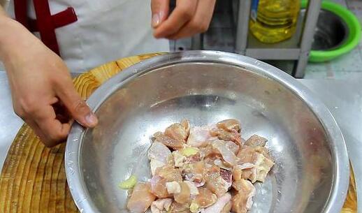杏鲍菇烧鸡腿3