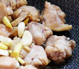 鸡翅炖土豆6