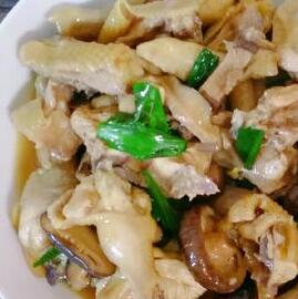 香菇焖鸡1