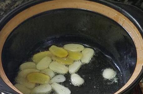 砂锅焖虾8