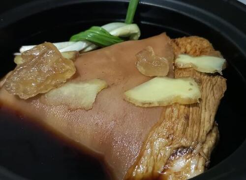 卤猪肘子7