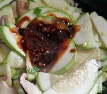 西葫芦炒香菇10